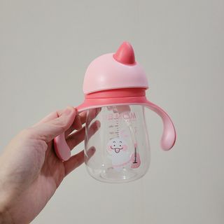 유비맘 트라이탄 코니빨대컵_컬러 랜덤 발송 — 4점을 준 리뷰어가 2021년 1월 올린 사용 사진