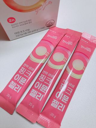 [인디닥터] 면역 생생 핑크 이뮨 젤리 — 4점을 준 리뷰어가 2022년 5월 올린 사용 사진