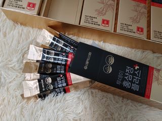 서울약사신협_투데이홍삼정플러스스틱_10g x 60포 — 5점을 준 리뷰어가 2021년 7월 올린 사용 사진