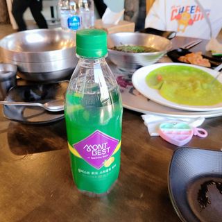 몽베스트 Montbest with Sparkling water Lemon OR Lime 20병(랜덤) — 4점을 준 리뷰어가 2021년 10월 올린 사용 사진