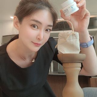 AYU25[아유트웬티파이브]다마스크로즈워터 베이스 천연 수분 촉촉 크림 — 5점을 준 리뷰어가 2021년 5월 올린 사용 사진
