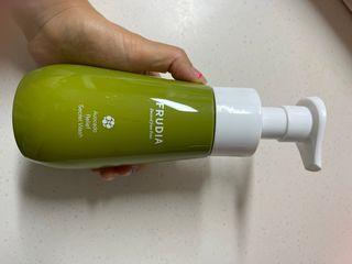 [후르디아] 아보카도 약산성 비건 여성 청결제 — 5점을 준 리뷰어가 2023년 7월 올린 사용 사진