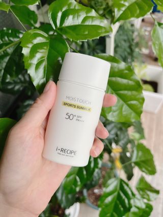 아이레시피 모이스트터치 스포츠 선밀크 50ml (SPF50+ PA+++) — 5점을 준 리뷰어가 2023년 6월 올린 사용 사진