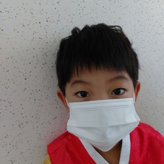 JHWORLD 스누피 마스크 정품 스누피 닥터클린 국내 아동용 성인용 3중 MB필터 일회용 덴탈마스크 50매 — 5점을 준 리뷰어가 2021년 9월 올린 사용 사진