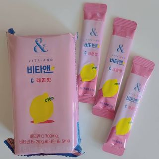 비타앤C 레몬맛, 망고맛 — 3점을 준 리뷰어가 2021년 6월 올린 사용 사진