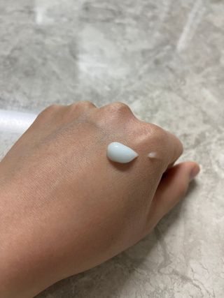 랑벨 수퍼내츄럴 아쿠아 수딩 크림 100ml — 5점을 준 리뷰어가 2022년 4월 올린 사용 사진