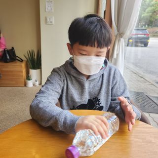몽베스트 [MONTBEST]위드어스 500mL 20병 — 5점을 준 리뷰어가 2022년 11월 올린 사용 사진