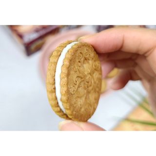 롯데제과 롯샌 카페크런치 — 2.5점을 준 리뷰어가 2021년 10월 올린 사용 사진