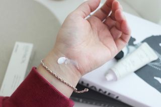 러브모아 향수 고체향수 승무원 고체향수 바르는 향수 니치향수 도손 우드세이지 앤 씨솔트 — 5점을 준 리뷰어가 2022년 11월 올린 사용 사진