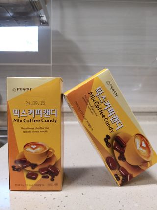(주) 피치코리아 믹스커피캔디76g x2개입 — 5점을 준 리뷰어가 2022년 11월 올린 사용 사진