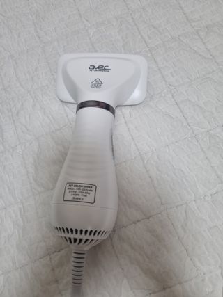 아베크 펫 강아지 고양이 애견 에어 브러쉬 드라이기 올인원 — 5점을 준 리뷰어가 2021년 7월 올린 사용 사진