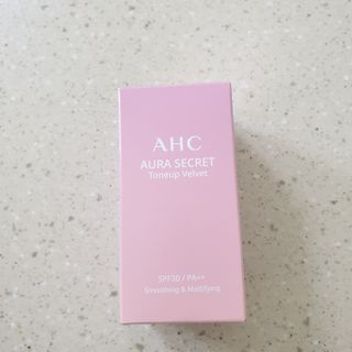 AHC 아우라 시크릿 톤업 벨벳 — 5점을 준 리뷰어가 2021년 4월 올린 사용 사진