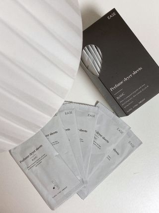 [이즈라이프코스메틱] 퍼퓸 드라이어 시트 히노끼향  or 블랑향 2중 택1 30매 — 5점을 준 리뷰어가 2021년 5월 올린 사용 사진