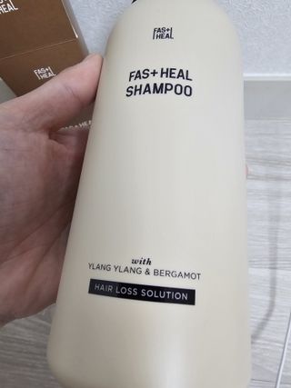 패스트힐(fast heal) 패스트힐 탈모증상완화샴푸 470ml — 5점을 준 리뷰어가 2023년 10월 올린 사용 사진