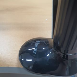 맥스퍼 단단한 집게형 침대 휴대폰 자바라 거치대 — 5점을 준 리뷰어가 2021년 12월 올린 사용 사진