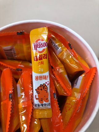 광동생활건강 프리 [광동] VB와 VC를 함유한 멀티 비타민 비타 500 데일리 스틱 180포 — 5점을 준 리뷰어가 2022년 8월 올린 사용 사진