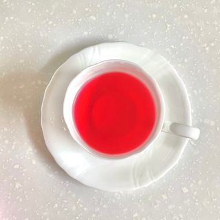 마시다 매혹적인 붉은 빛이 입안 가득히, 비트루트차 — 5점을 준 리뷰어가 2021년 5월 올린 사용 사진