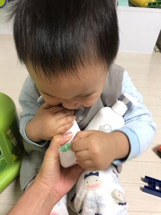 mom e 맘이 내추럴 베이비 케어 샴푸앤바스+로션 — 5점을 준 리뷰어가 2021년 1월 올린 사용 사진