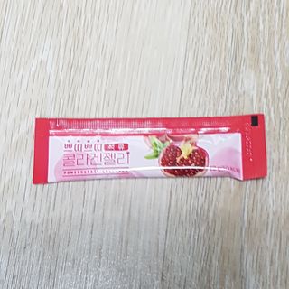 헬스업_쁘띠쁘띠석류콜라겐젤리_20g x 14포 — 3점을 준 리뷰어가 2020년 12월 올린 사용 사진