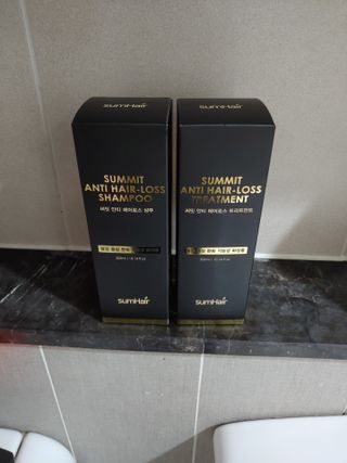 썸헤어 / SUMHAIR 썸헤어  써밋 안티 헤어로스 샴푸+트리트먼트 — 4점을 준 리뷰어가 2021년 6월 올린 사용 사진