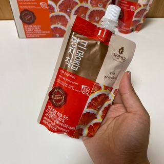 자연에온 핑크 자몽 착즙 100mL 10개입 1BOX +가 득담은 자몽 콜라겐 젤리스틱 1BOX — 4점을 준 리뷰어가 2021년 6월 올린 사용 사진