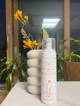 MF프리 [닥터문] 유산균 락토케어 질경초 여성청결제 200ml (폼타입) — 5점을 준 리뷰어가 2022년 7월 올린 사용 사진