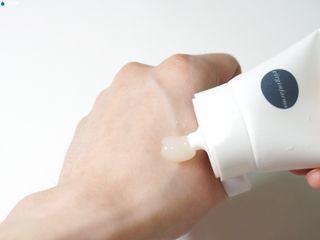 냉장고에 넣어요, 붉은 트러블 피부 다음날 진정되요 [버진팜스 푸딩수딩아토] — 5점을 준 리뷰어가 2021년 8월 올린 사용 사진
