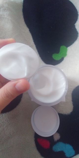 플레라디 에델바이스 인리치드 머랭 크림 — 5점을 준 리뷰어가 2021년 6월 올린 사용 사진