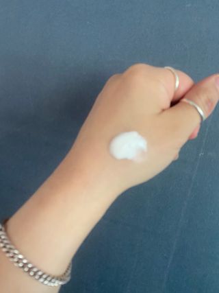 랑스레 매직피치 화이트닝 파워 화이트닝크림 — 5점을 준 리뷰어가 2021년 4월 올린 사용 사진