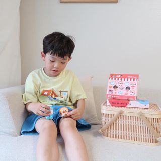 땅스부대찌개 X 브레드이발소 콜라보 비치타올 — 5점을 준 리뷰어가 2023년 6월 올린 사용 사진