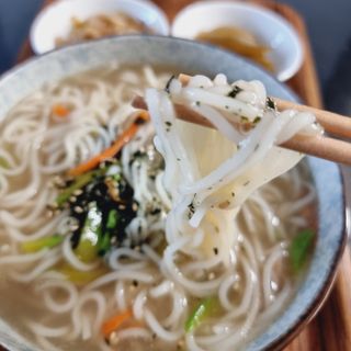 [한면원] 잔치국수 2인분 — 5점을 준 리뷰어가 2022년 7월 올린 사용 사진
