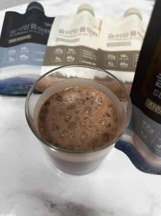 일일하우 슬리밍 플랜B 고소한 귀리맛, 진한 카카오맛 (체중조절식) — 5점을 준 리뷰어가 2023년 7월 올린 사용 사진