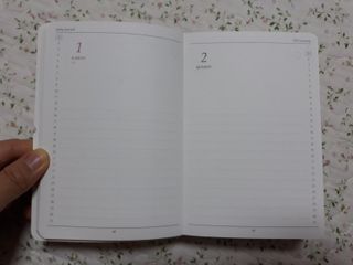 리훈 2023년 이야기다이어리 숏 날짜형 — 4점을 준 리뷰어가 2023년 1월 올린 사용 사진