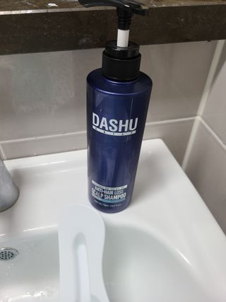 다슈코리아 다슈 데일리 단백질 한방 두피 골드 샴푸 500ml — 5점을 준 리뷰어가 2021년 1월 올린 사용 사진