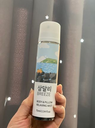제주인디 삼달리 브리즈 바디&필로우 릴렉싱 미스트 제주 하귤 — 4.5점을 준 리뷰어가 2023년 2월 올린 사용 사진