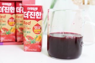 [롯데칠성] 야채듬뿍 더'진한 [롯데칠성] 야채는 이제 COLORFULL! 야채듬뿍  더 진한 레드 4개 +퍼플 4개 (총 8개) — 5점을 준 리뷰어가 2023년 6월 올린 사용 사진