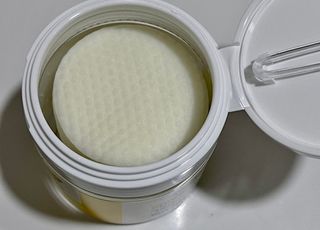 랑벨 비타 에너지 잡티 앰플 패드 65매 (투명하고 밝은 얼굴 광채패드) — 5점을 준 리뷰어가 2022년 6월 올린 사용 사진