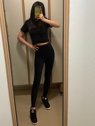 [딕시] 힙 플랙션 레깅스 HIP FLEXION Leggings — 5점을 준 리뷰어가 2022년 5월 올린 사용 사진