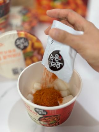 프리 [요리궁리] 타입 B (매콤,치즈,매콤까르보) 꽃떡볶이 6개입 세트 — 5점을 준 리뷰어가 2024년 12월 올린 사용 사진