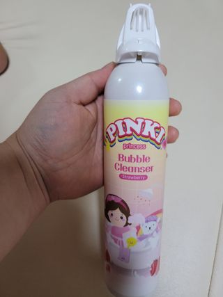 주식회사 권브라더스 [권브라더스] 목욕놀이 필수템, 핑키공주 유아버블클렌저 300ml 대용량 몽글몽글 구름 속 딸기향 — 5점을 준 리뷰어가 2022년 1월 올린 사용 사진