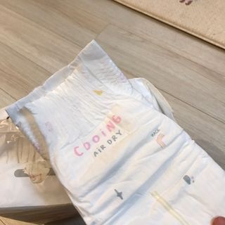 쿠잉 에어드라이  풀커버 밴드기저귀 (S/M/L) 1팩 — 5점을 준 리뷰어가 2022년 12월 올린 사용 사진