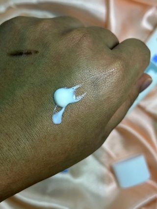 바노바기 코스메틱 바노바기 밀크씨슬 리페어 시카 선스크린 플러스 50ml — 5점을 준 리뷰어가 2023년 1월 올린 사용 사진