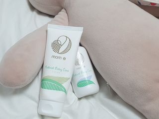 mom e 맘이 내추럴 베이비 케어 크림+바디오일 — 5점을 준 리뷰어가 2021년 1월 올린 사용 사진