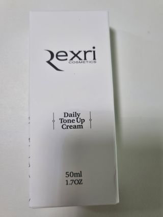 렉스리 데일리 톤업 크림 Rexri Daily Tone Up Cream — 5점을 준 리뷰어가 2022년 7월 올린 사용 사진