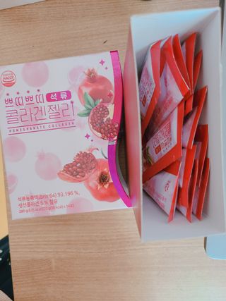 헬스업_쁘띠쁘띠석류콜라겐젤리_20g x 14포 — 5점을 준 리뷰어가 2020년 12월 올린 사용 사진