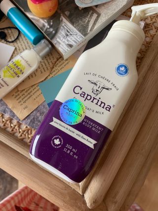 [카프리나]프레쉬 산양밀크 어메이징 바디로션 350ml (시어버터 향) — 5점을 준 리뷰어가 2023년 7월 올린 사용 사진
