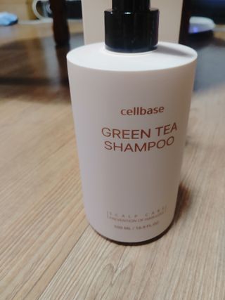 프리마인 더이상 뻣뻣하고 효과없는 탈모샴푸는 NO. 근본부터 케어하는 셀베이스 그린티샴푸(500ml) — 5점을 준 리뷰어가 2023년 5월 올린 사용 사진