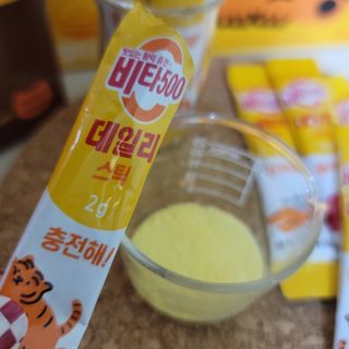 광동생활건강 [광동] 비타 500 데일리 스틱 VB, VC를 함유한 멀티비타민 30포+30포 — 5점을 준 리뷰어가 2022년 7월 올린 사용 사진