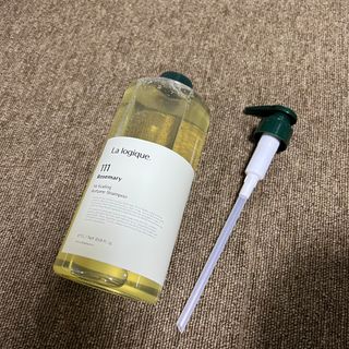 라로지크 X4 스케일링 퍼퓸 샴푸 1,000mℓ — 4점을 준 리뷰어가 2021년 12월 올린 사용 사진