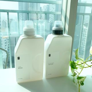 [생활공작소] 섬유유연제 + 세탁세제 1.5L 릴리향 — 5점을 준 리뷰어가 2021년 2월 올린 사용 사진
